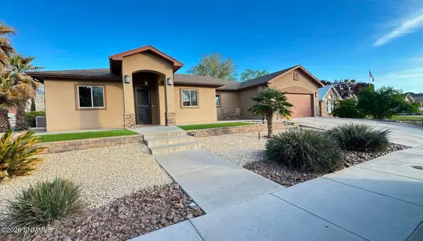 2424 Desert Hills Drive, Alamogordo, NM 88310