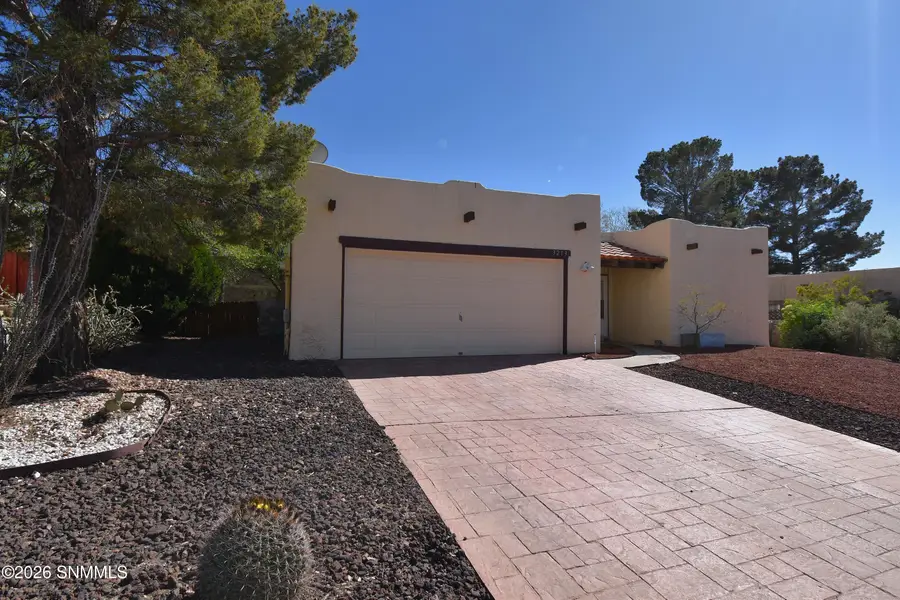 3213 Neptune Drive, Las Cruces, NM 88012 - #2