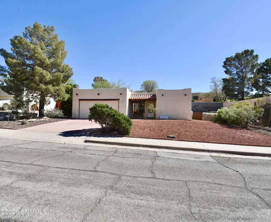 3213 Neptune Drive, Las Cruces, NM 88012 - #3