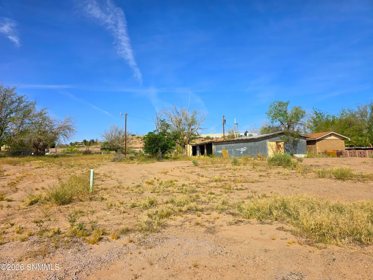 702 Motor Lane, Las Cruces, NM 88007 - #1