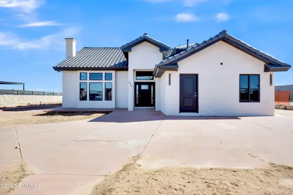 2860 Green Tree Loop, Chaparral, NM 88081