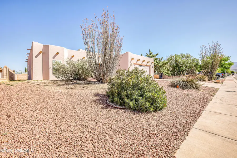 327 Cielo Grande, Alamogordo, NM 88310 - #2