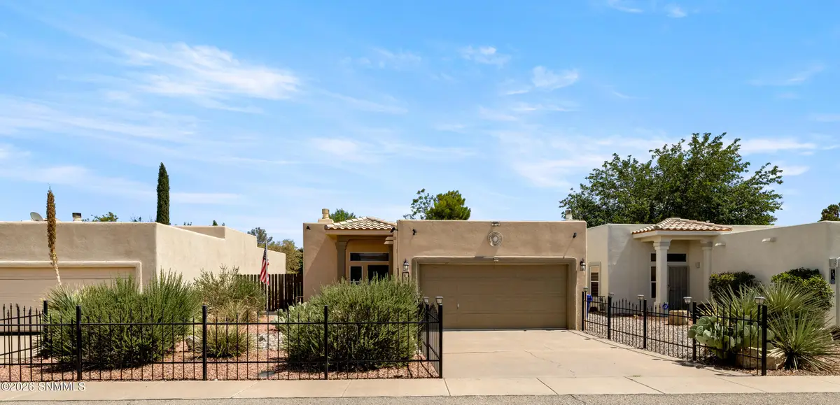 891 Chateau Drive, Las Cruces, NM 88005 - #1