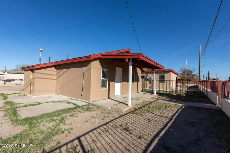 1220 W Hall Avenue, Las Cruces, NM 88005 - #3