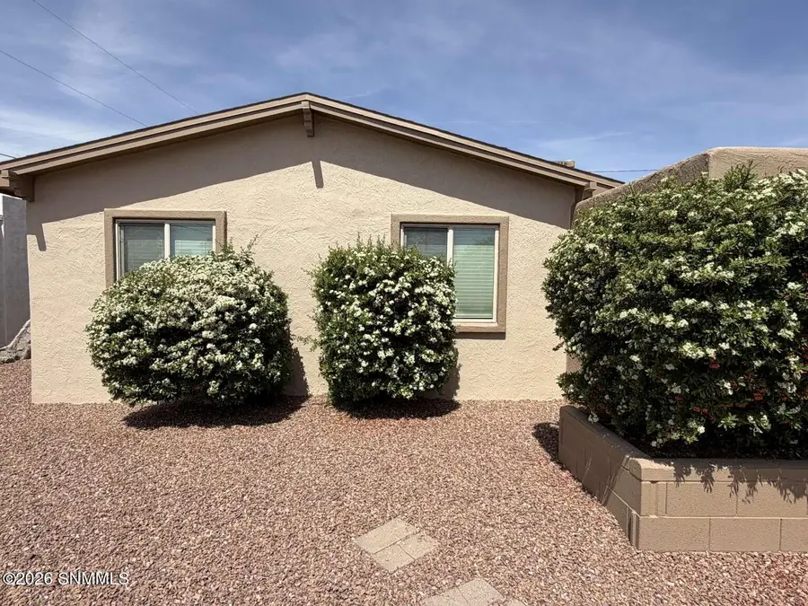 1813 Seldon Avenue, Las Cruces, NM 88001 - #2