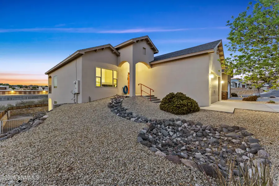 2993 Escenico Court, Las Cruces, NM 88012 - #3