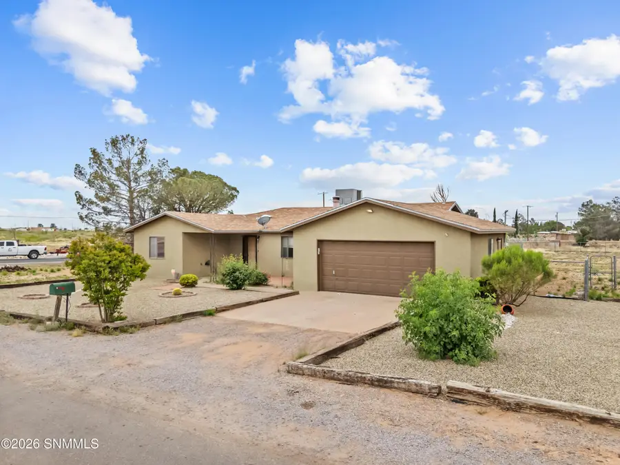 5011 Calle Del Ranchero, Las Cruces, NM 88011 - #2