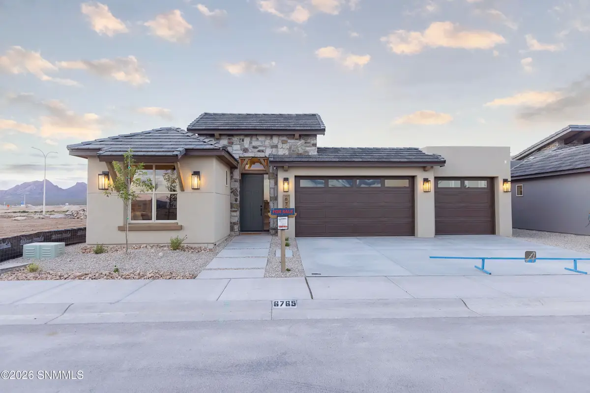 6765 Fairchild Loop, Las Cruces, NM 88012 - #1