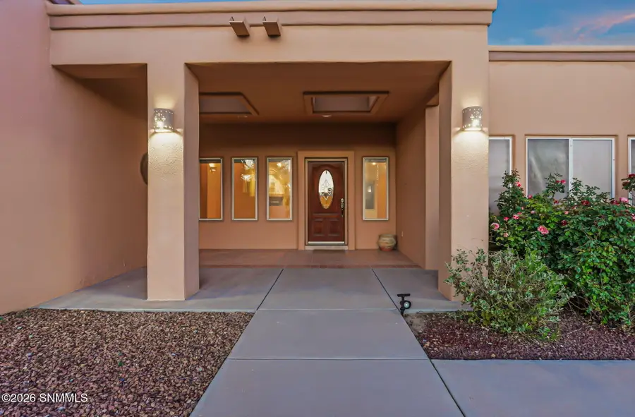 1612 Via Turquesa, Las Cruces, NM 88007 - #2