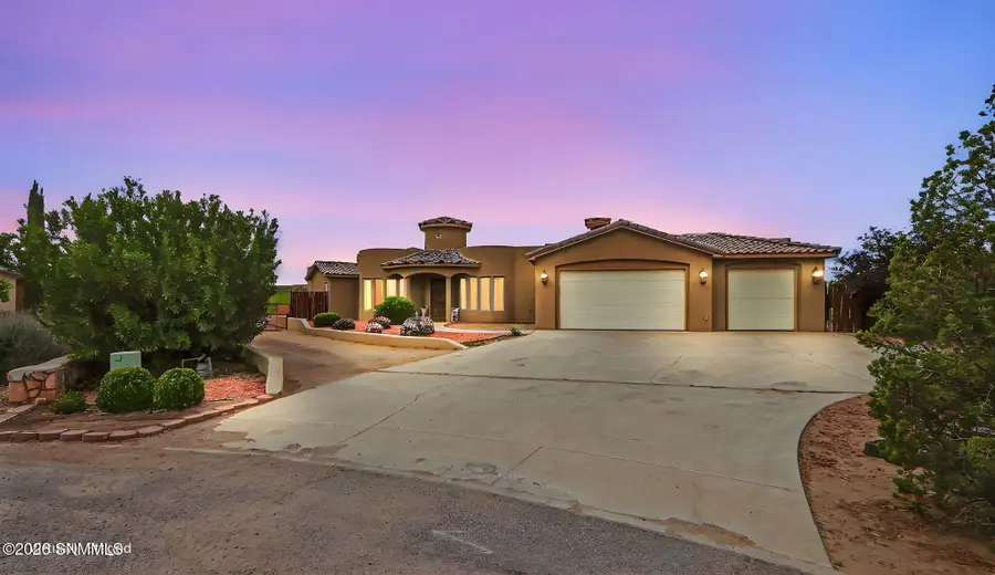 810 Banna Court, Las Cruces, NM 88005 - #2