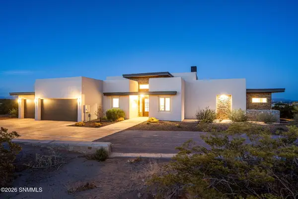 7050 Calle Estancias, Las Cruces, NM 88007