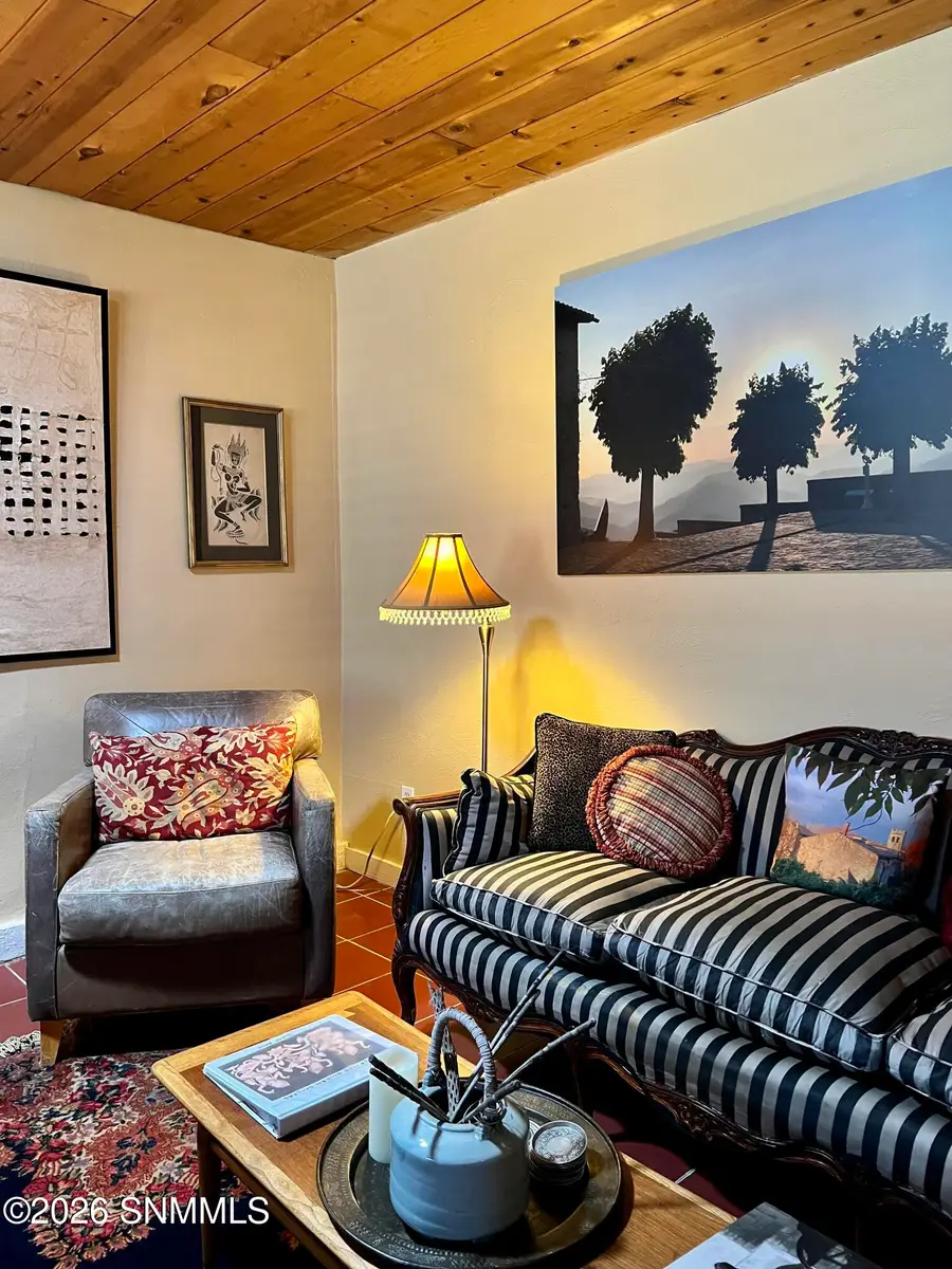 2043 Calle De Correo, Las Cruces, NM 88005 - #3