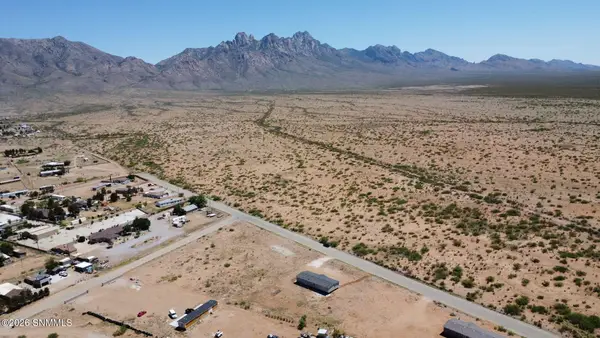 9595 Smith Lane, Las Cruces, NM 88011