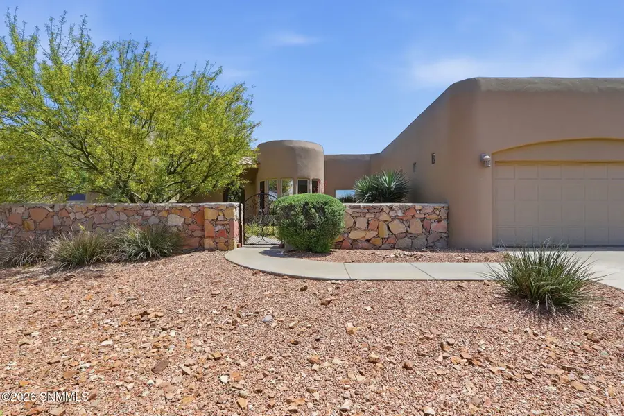 3930 Quail Brush Court, Las Cruces, NM 88011 - #3
