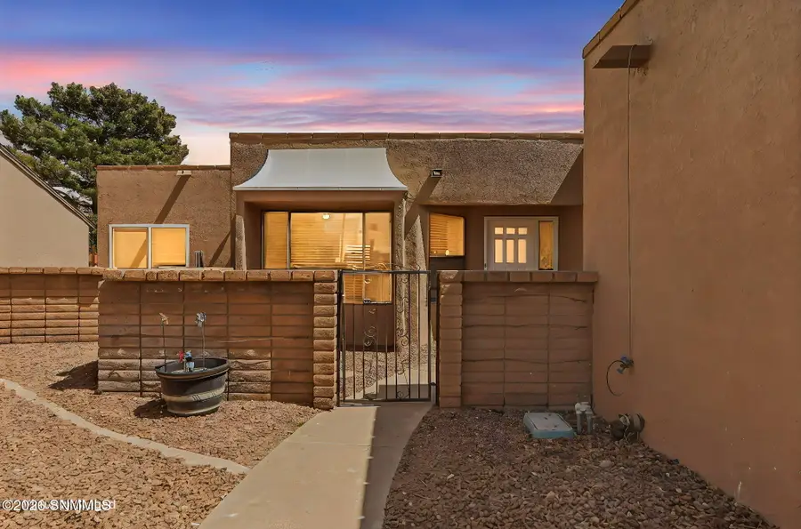 2140 Sagecrest Avenue, Las Cruces, NM 88011 - #3