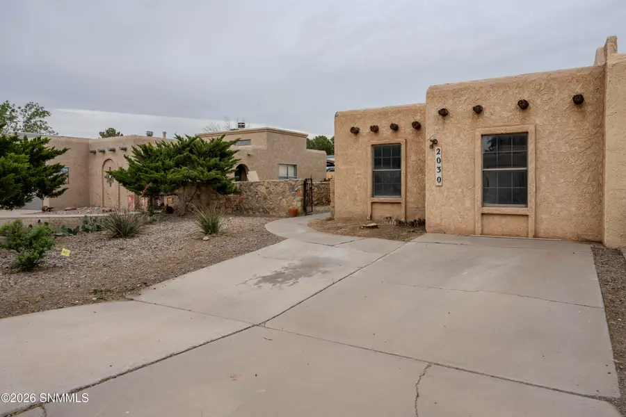 2030 Embassy Drive, Las Cruces, NM 88005 - #2