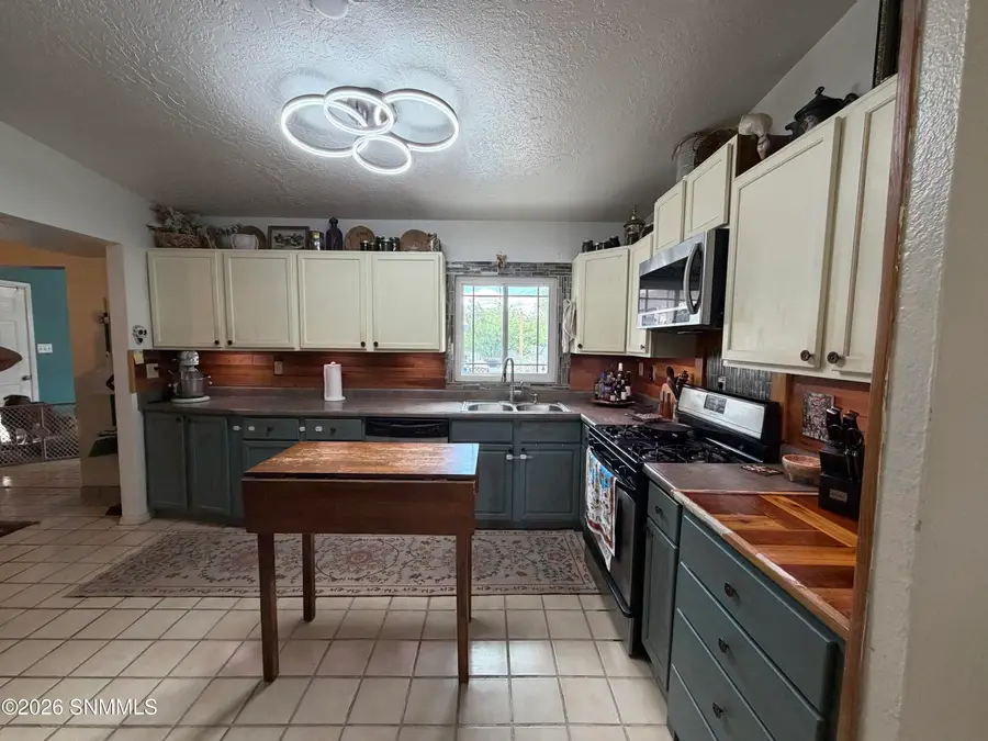 860 Lees Drive, Las Cruces, NM 88001 - #3