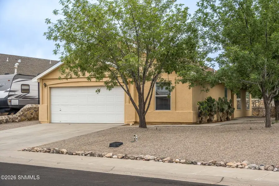 4888 Camino Dos Vidas, Las Cruces, NM 88012 - #2