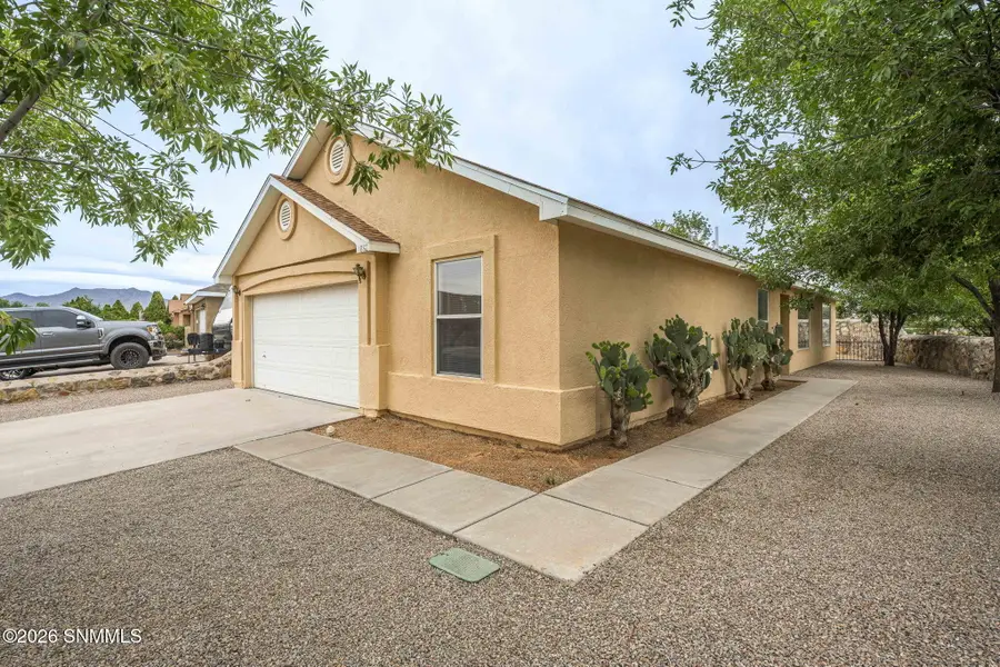 4888 Camino Dos Vidas, Las Cruces, NM 88012 - #3