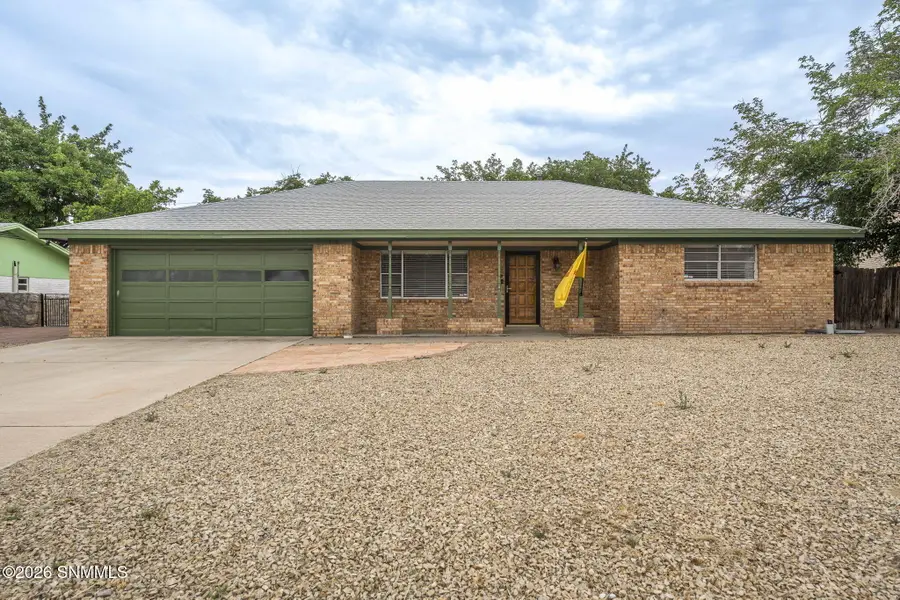 3115 Fairway Drive, Las Cruces, NM 88011 - #3