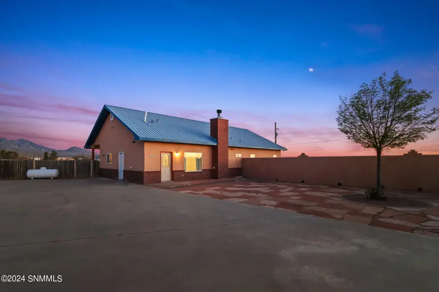 4425 Butterfly Road, Las Cruces, NM 88011 - #2