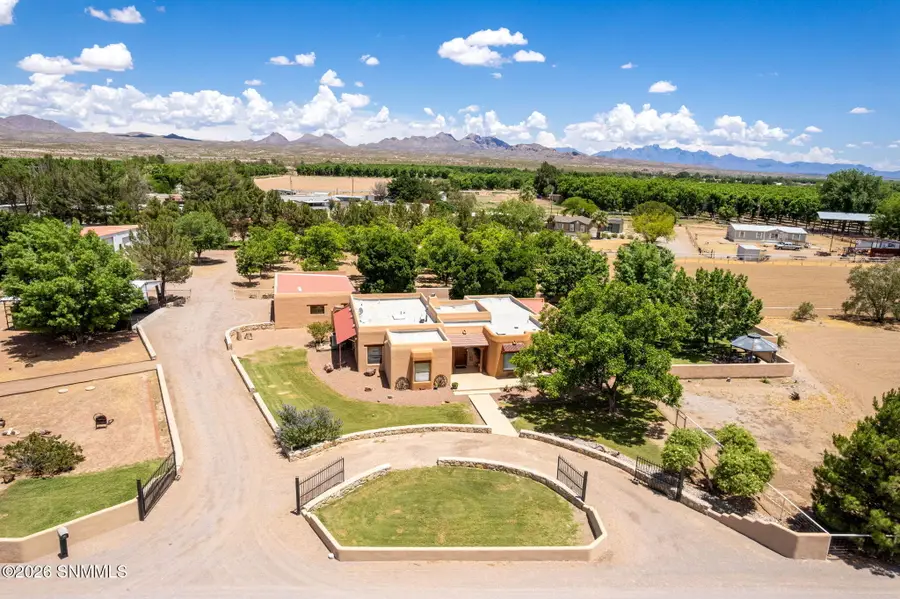 945 Ironshoe Road, Las Cruces, NM 88007 - #2