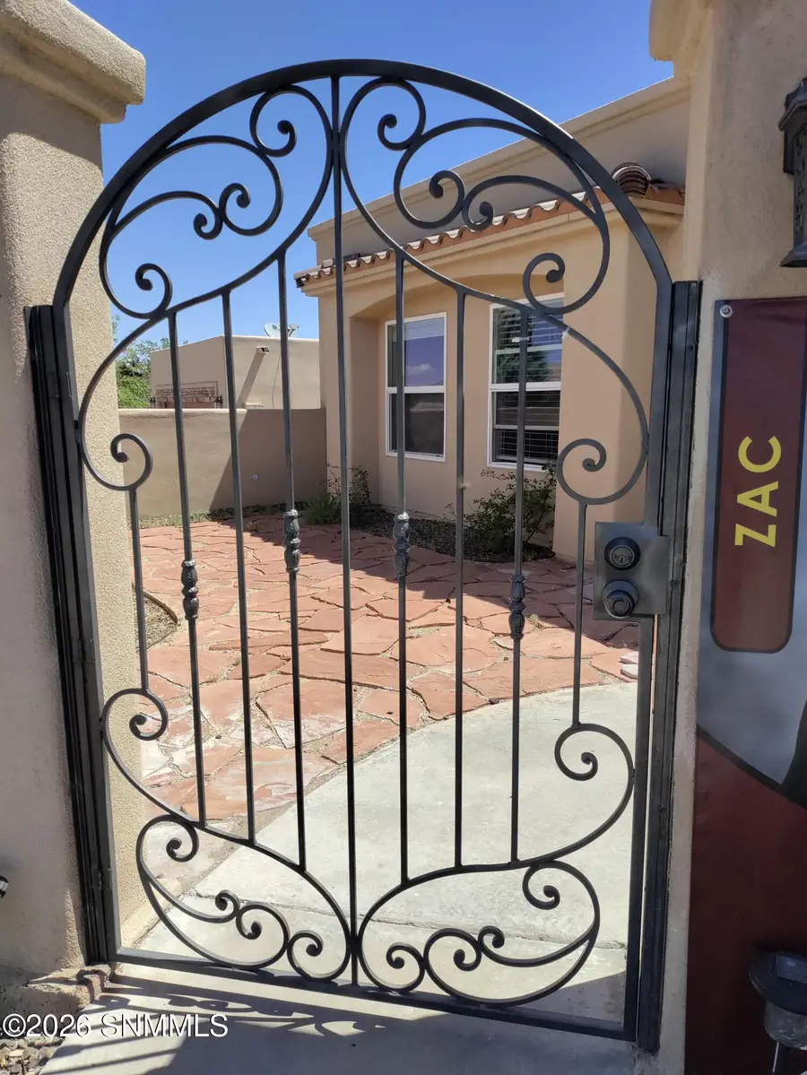 4304 Calle Bonita Lane, Las Cruces, NM 88011 - #3