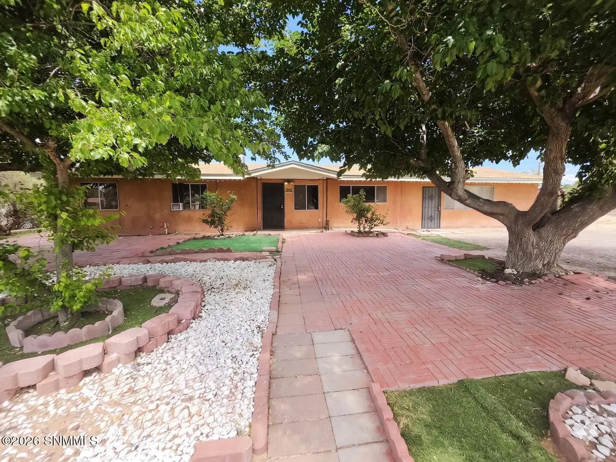 1032 Ash Avenue, Las Cruces, NM 88001 - #1