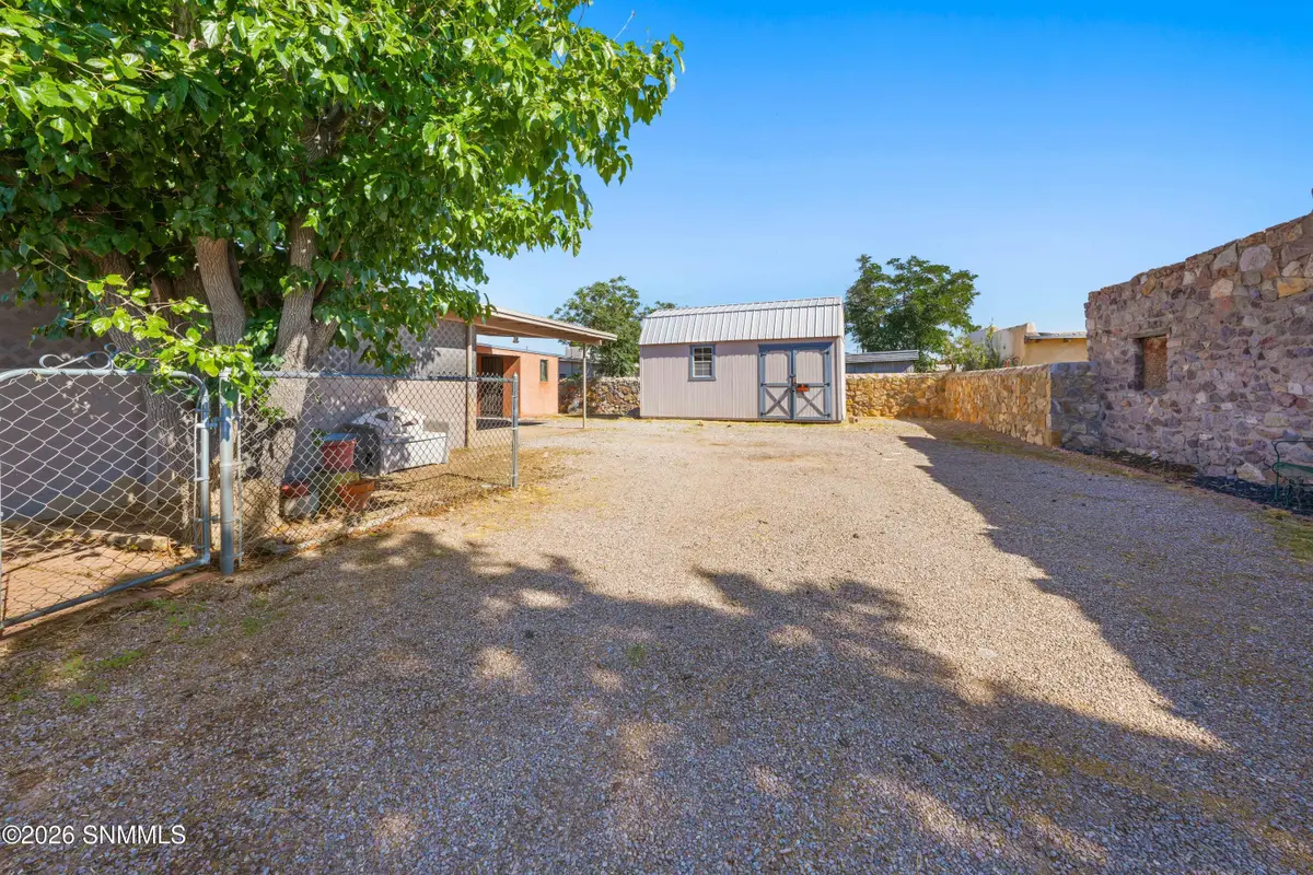527 Juniper Avenue, Las Cruces, NM 88001 - #1