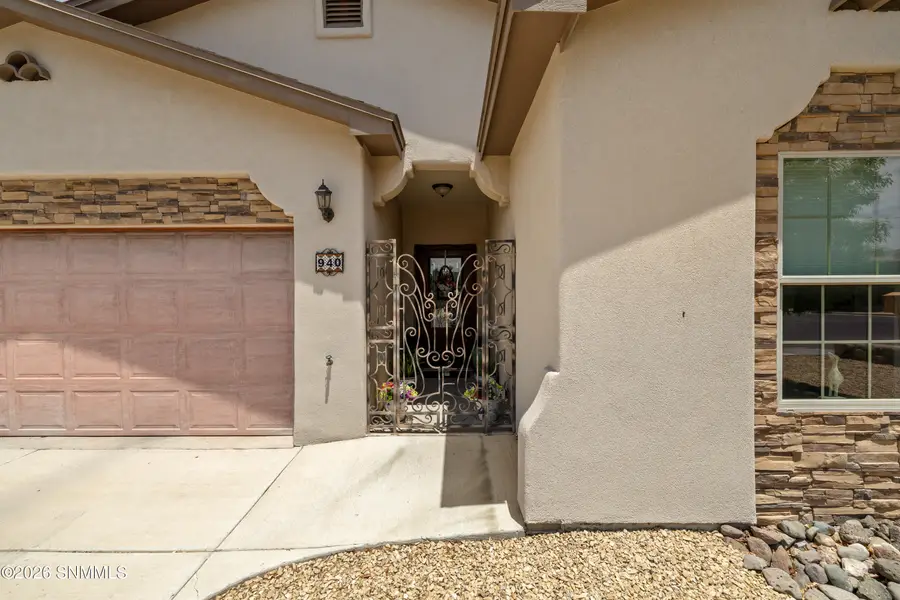 940 Flora Vista Drive, Las Cruces, NM 88007 - #3