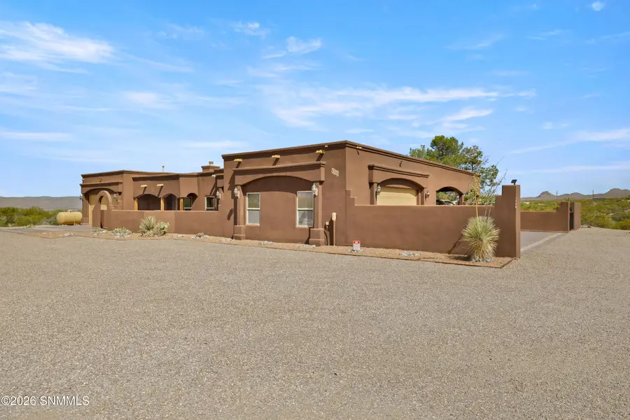 2355 Rincon De Amigos, Las Cruces, NM 88012 - #3