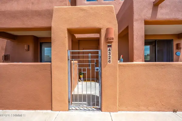 4326 Nambe Court, Las Cruces, NM 88011