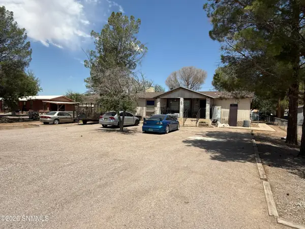 660 King Edward Avenue, Las Cruces, NM 88007