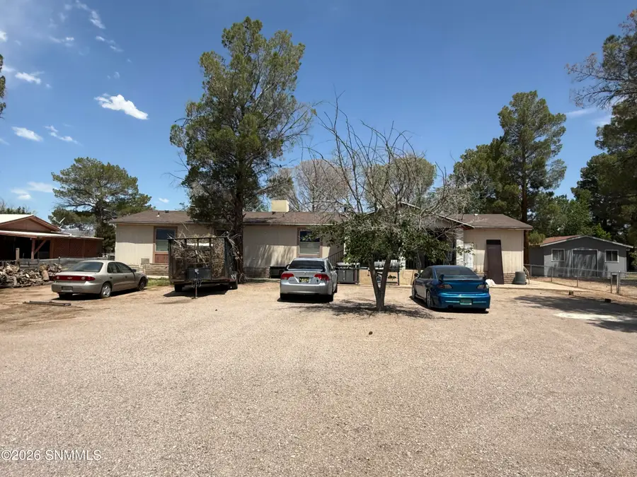 660 King Edward Avenue, Las Cruces, NM 88007 - #2