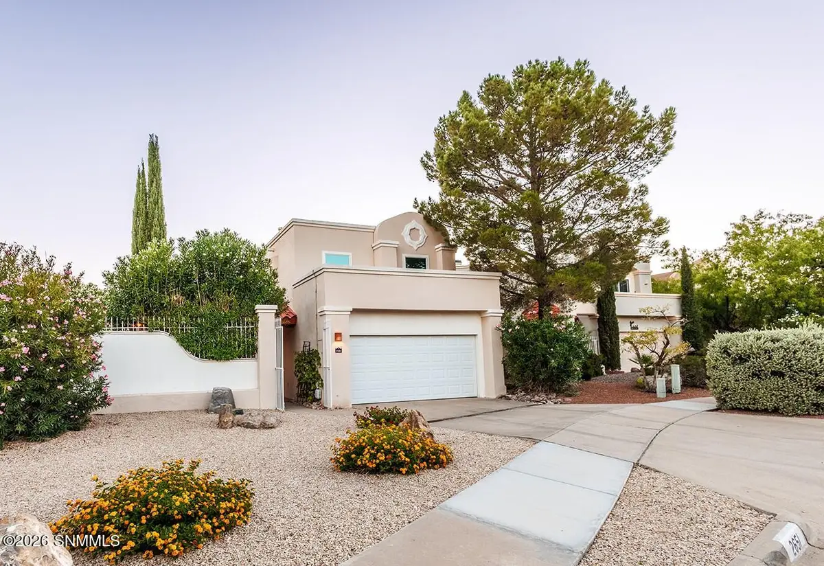 2651 Los Misioneros, Las Cruces, NM 88011 - #1