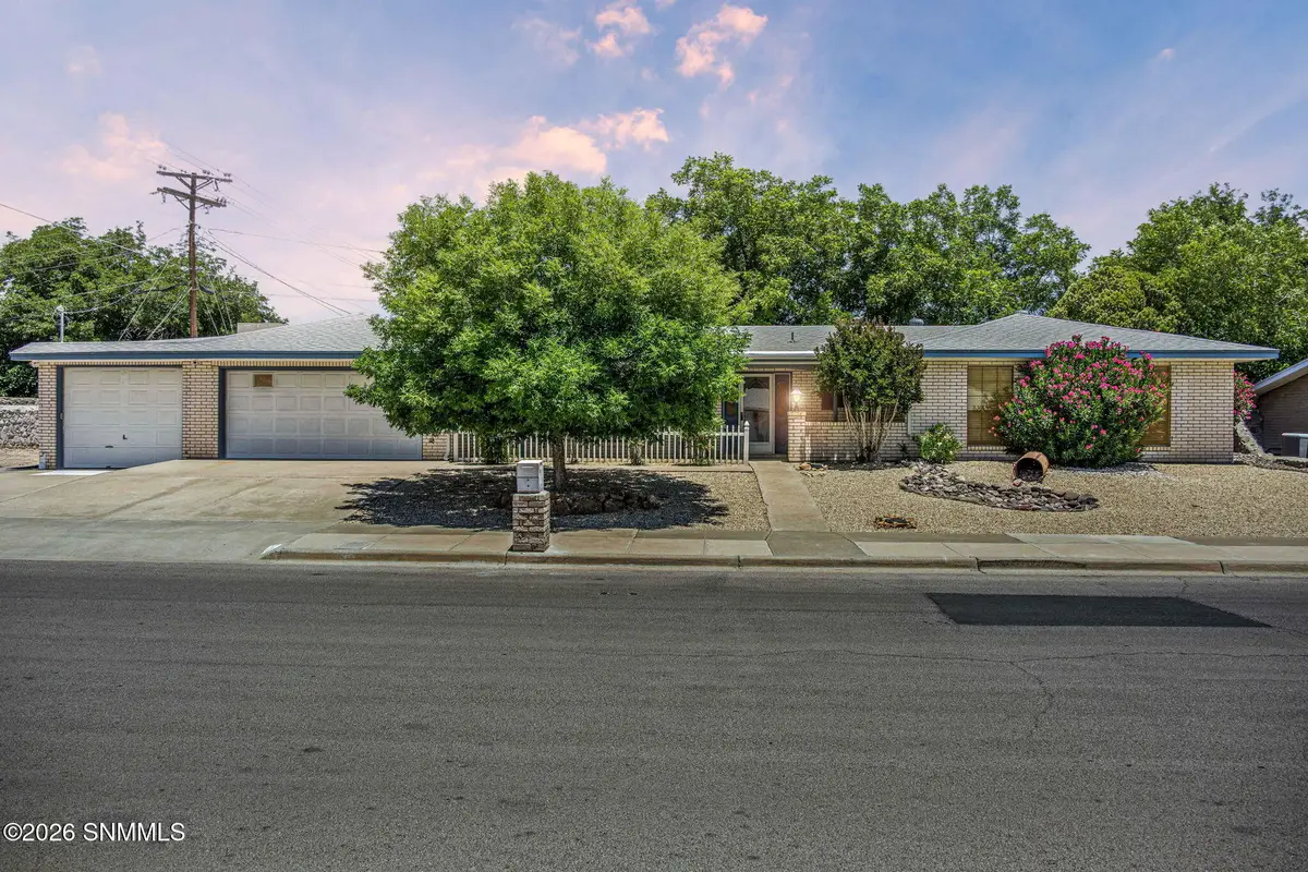 2810 Topley Avenue, Las Cruces, NM 88005 - #1