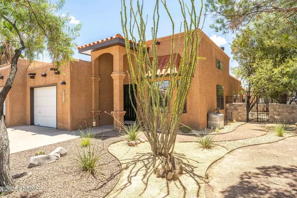 2083 Pinecone Way, Las Cruces, NM 88012