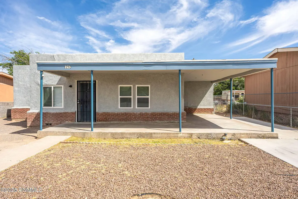 1250 W Ethel Avenue, Las Cruces, NM 88005 - #1