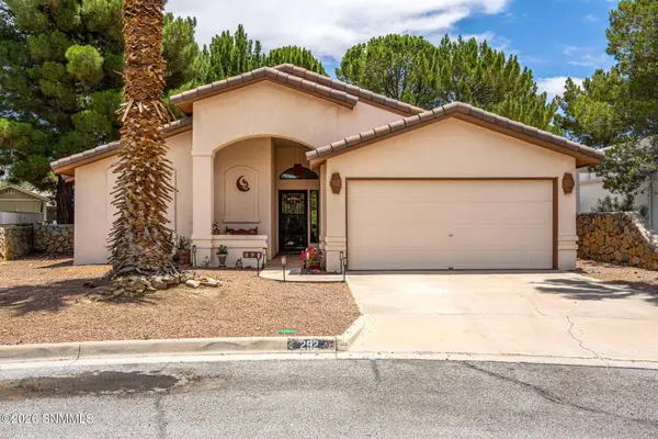 292 Los Arboles Court, Las Cruces, NM 88011
