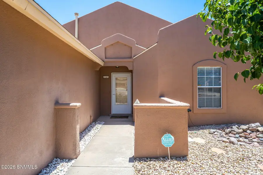 2264 San Felipe, Las Cruces, NM 88011 - #3
