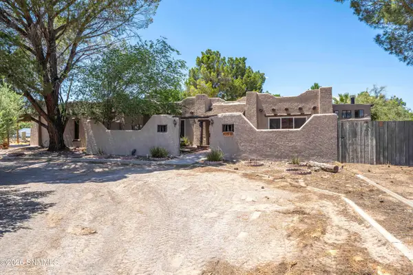1910 Lillian Court, Las Cruces, NM 88007