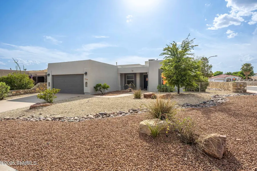2020 Southern Star Loop, Las Cruces, NM 88011 - #2