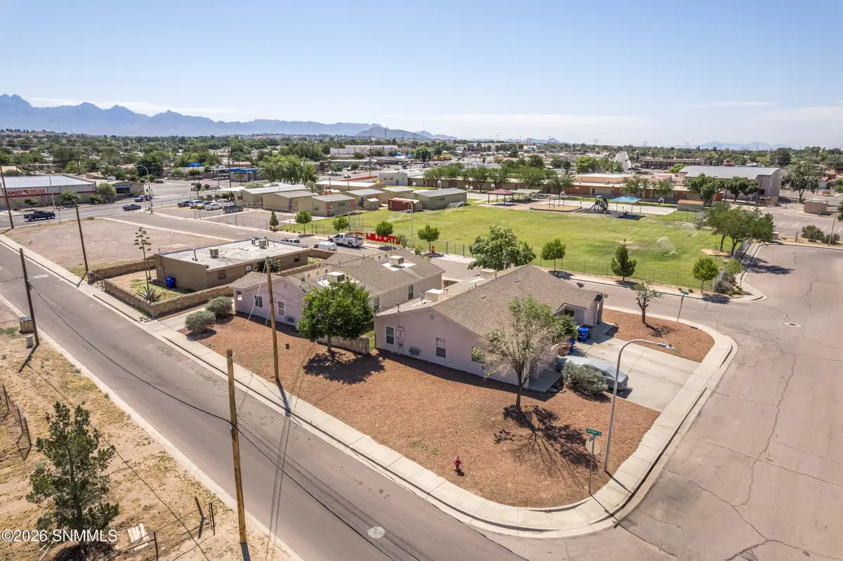 705 Cactus #1 & 2, Las Cruces, NM 88001 - #1