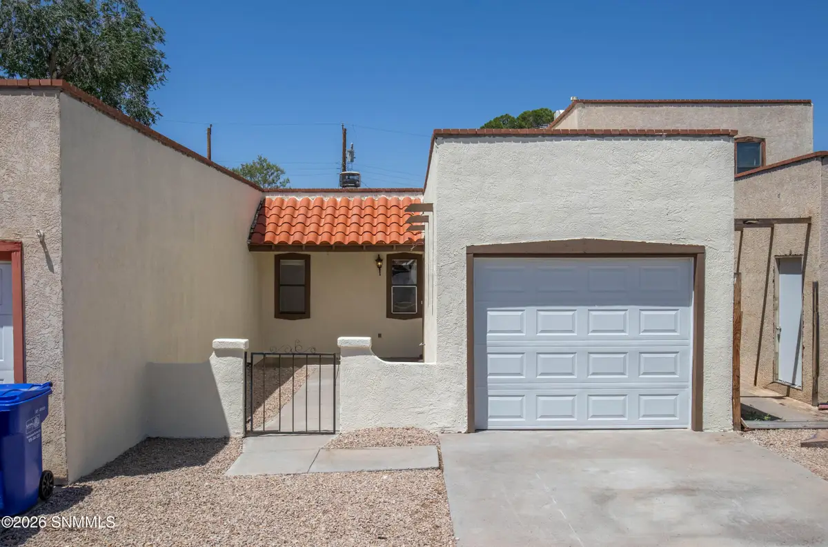 1352 S Esperanza Street, Las Cruces, NM 88001 - #1