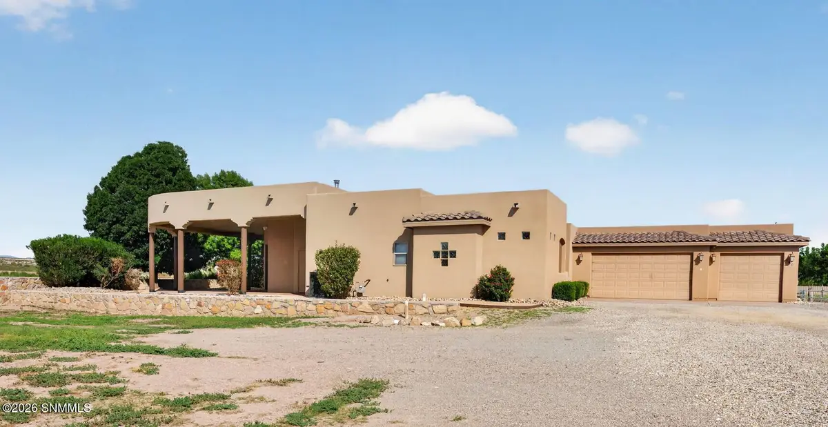 240 Providence Road, Las Cruces, NM 88007 - #1