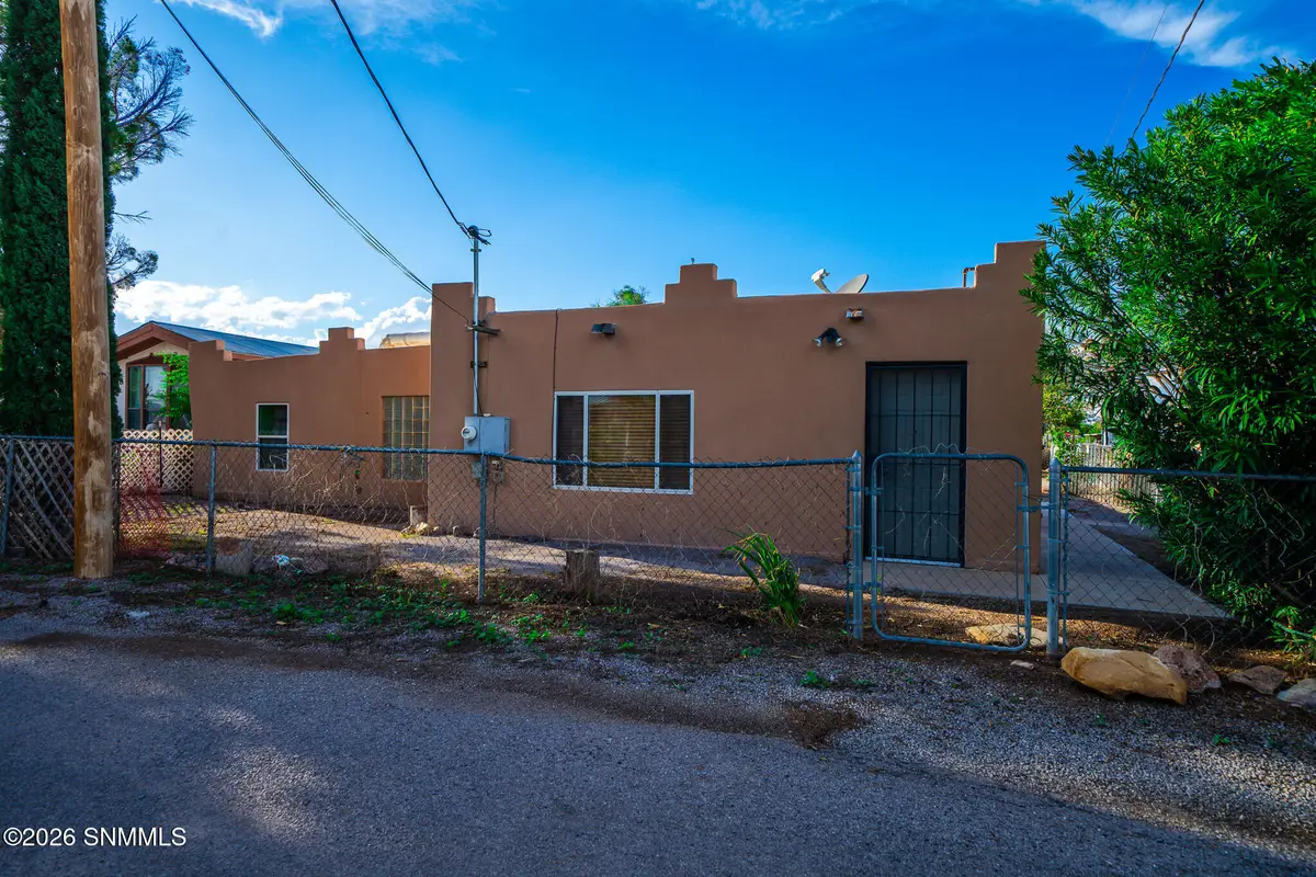 204 W Chopes Street, La Mesa, NM 88044 - #1