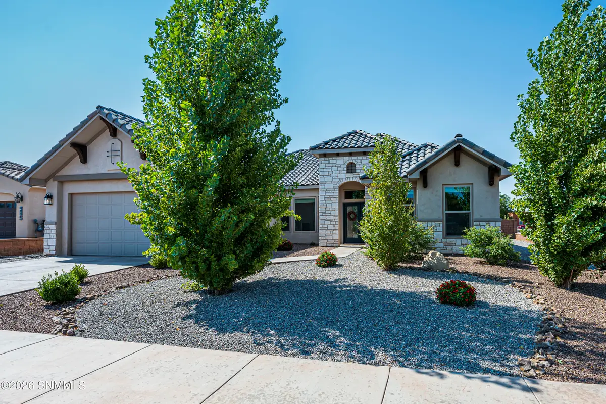 995 Datura Drive, Alamogordo, NM 88310 - #1
