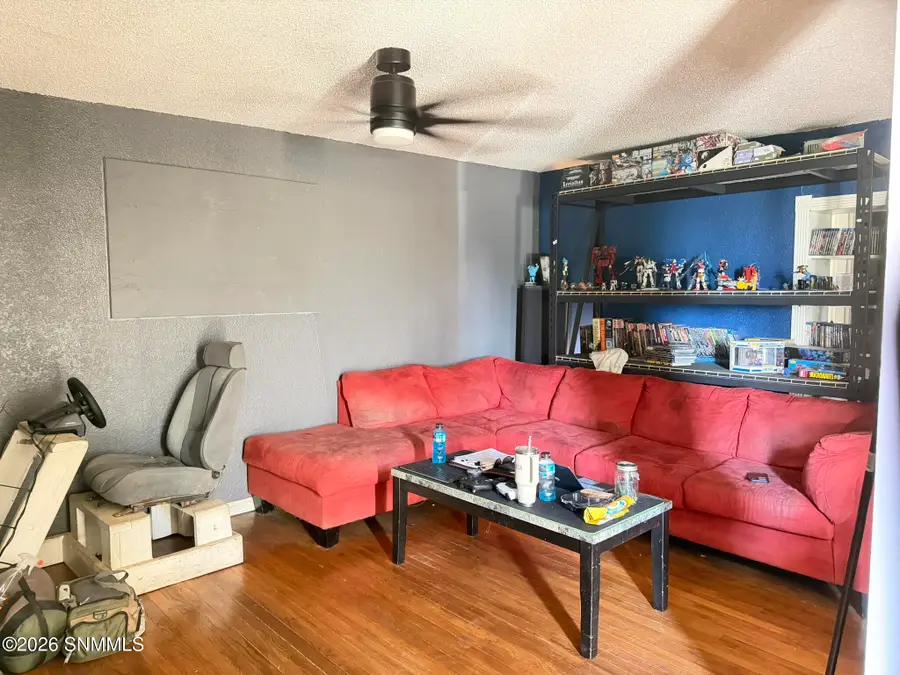 1402 Hawaii Avenue, Alamogordo, NM 88310 - #2