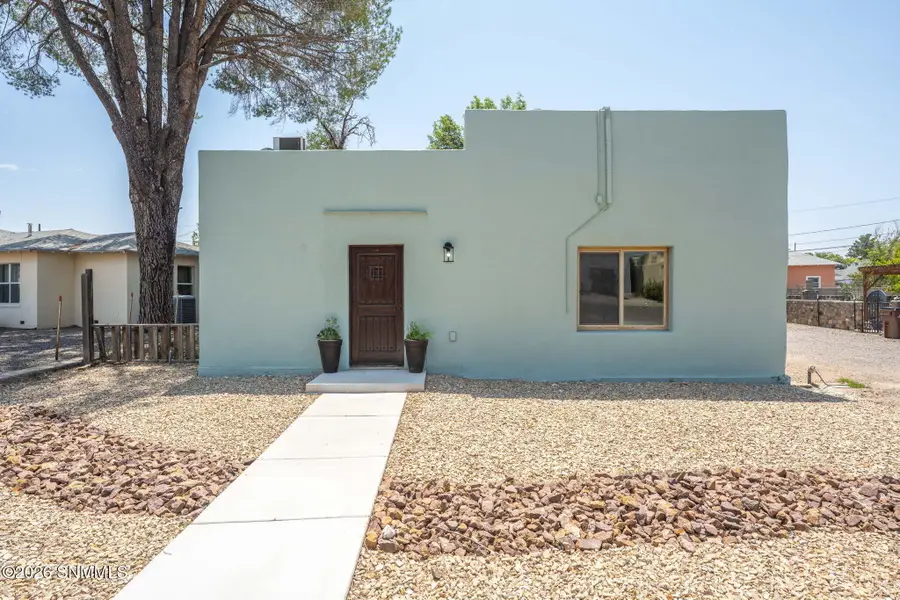 215 W Greening Avenue, Las Cruces, NM 88005 - #3