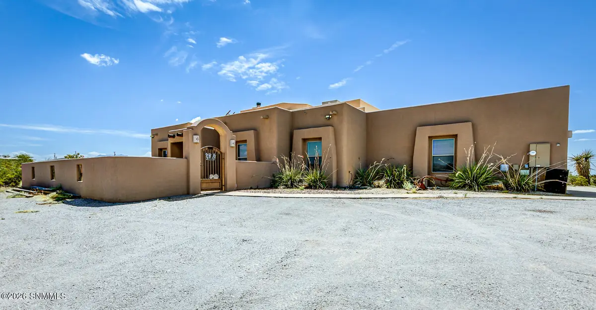 2028 Sandhill Road, Las Cruces, NM 88012 - #1